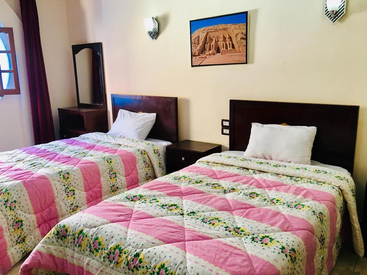 Sunflower Guest House Luxor West Bank Esterno foto